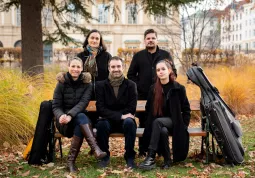 I componenti del quintetto d’archi Wiener Kammersymphonie 